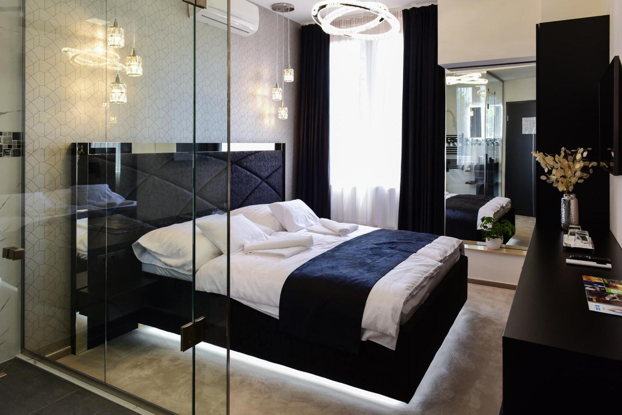 Z Rooms Boutique 절러에게르세그 외부 사진